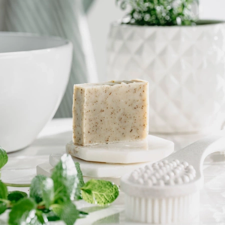 Naturalne mydło ROZMARYN Z MIĘTĄ - Miodowa Mydlarnia