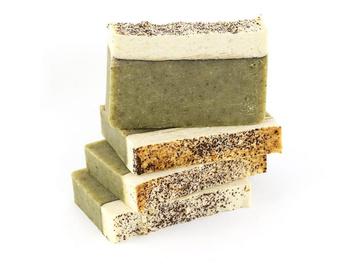 Naturalne mydło AWOKADO Z JEDWABIEM I MNISZKIEM - Miodowa Mydlarnia