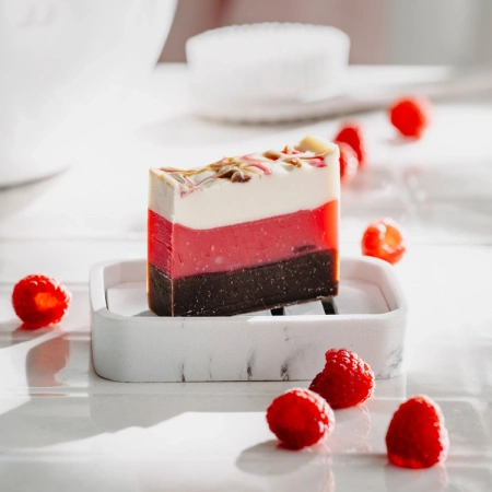 Naturalne mydło KAKAOWE Z MIODEM MALINOWYM I OLEJEM RYŻOWYM - Miodowa Mydlarnia