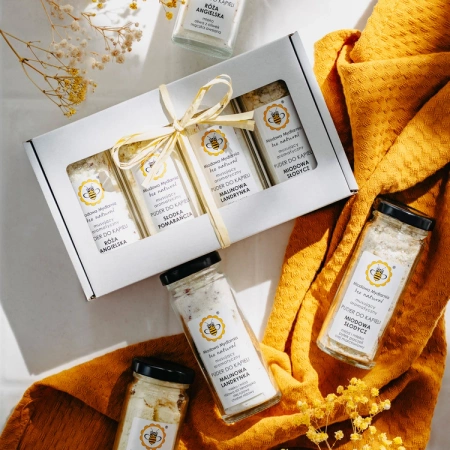 Zestaw prezentowy - MUSUJĄCE PUDRY DO KĄPIELI - Miodowa Mydlarnia